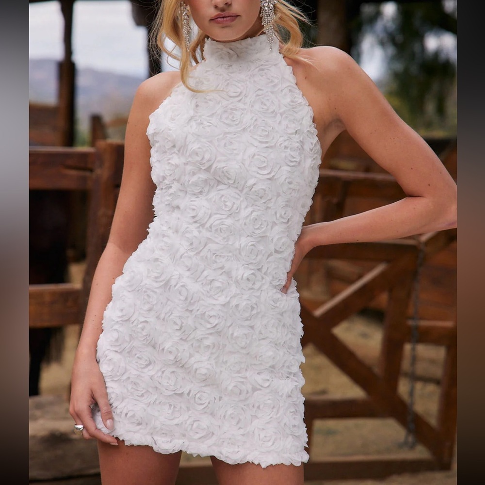 12th Tribe Maya White Floral Appliqué Halter Mini Dress